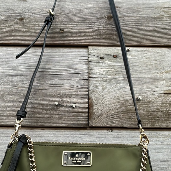 Like new Kate Spade Crossbody Bag - Picture 2 of 9